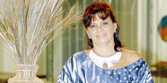 A empresária Maria Inês Martins Pradela Lima completa hoje seus 50 anos: saúde e paz!